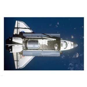 Pivot Publishing   B PPBPVP2273 STS 135 Atlantis approaches the ISS 