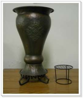 Southern Living at HOME FAIRMONT URN w/ Wire FROG NIB RARE  