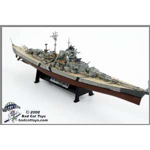    Bismarck Battleship 11000 Forces of Valor 86001 Toys & Games