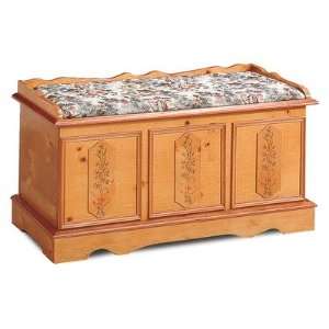  Woodburn Cedar Chest with Pad in Pine Furniture & Decor
