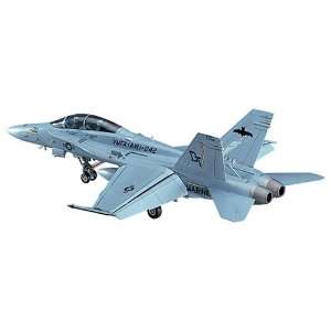  07203 1/48 F 18D Hornet Night Attack Toys & Games