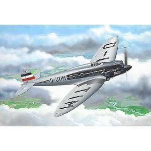  Heinkel He70G1 Blitz (F2 170A) Commerical Aircraft Kit Toys & Games