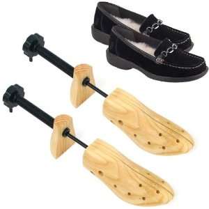  Pair of Wooden Shoe Stretchers   Womans Size Large 8 11 
