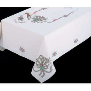  Holiday Plaid Tablecloths