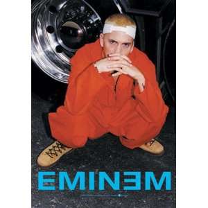  Eminem   Crouched Fabric Poster Print, 30x40