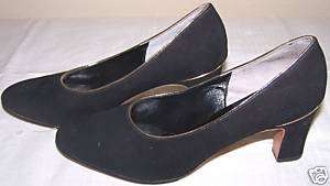   BLACK PUMPS 1980s CUTE SUEDE LEATHER ITALIAN MADE AMANO GOLD TRIM   6M