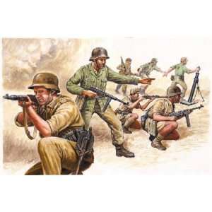  Italeri 1/72 WWII Afrika Korp. Soldiers (50) Toys & Games