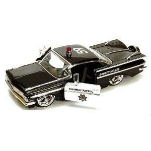  Jada Toys Heat   Chevy Impala Highway Patrol (1959, 124, Black) Toys