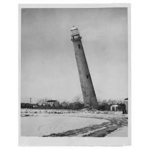  Ponquogue Lighthouse,topples to earth,1948,going down 