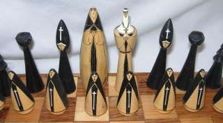 VINTAGE CHESS SET WOODEN NUN / NUNS HAND CARVED AND PAINTED UNIQUE 