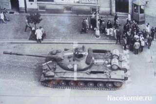 72 T 10 Soviet Heavy Tank model die cast & 45 magazine FABBRI 