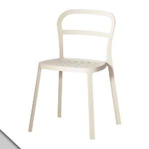  Småland Böna IKEA   REIDAR Stackable Dining Chair, Beige 