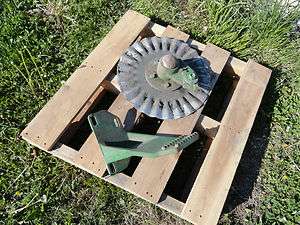 John Deere No Till Rippled Coulter & Bracket off JD 1790 Planter or 