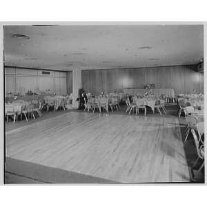 Photo Schraffts, Eastchester. Banquet room, dance floor 1962  