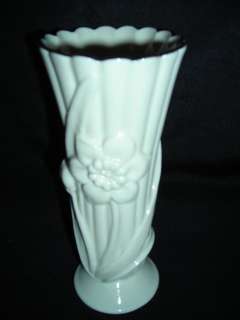 Lenox Ivory Daffodil Vase 24 Karat GOLD NEW Certificate  