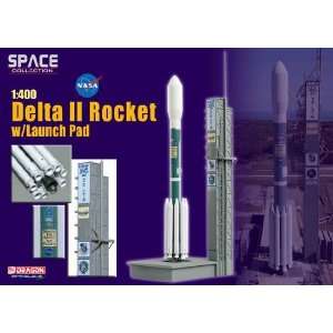  1/400 Delta II Rocket w/Launch pad Toys & Games