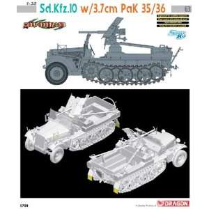  1/35 Sd. Kfz. 10 with 3.7cm PaK 35/36 Toys & Games