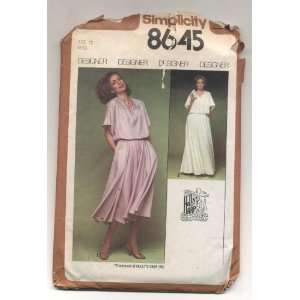   1970s Simplicity Dress Sewing Pattern #8645 Arts, Crafts & Sewing