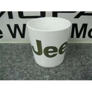  NEW JEEP COFFEE CUP MUG JEEP LOGO CERAMIC WHITE & GREEN 