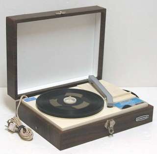 vintage SEABREEZE Portable 33 / 45 RPM Turntable Record Player Works 
