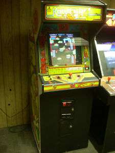 Atari KANGAROO full size CLASSIC Arcade Video Game NICE  