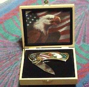 PICTURE OF AMERICAN FLAG AND BALD EAGLE ON BOX KNIFE  