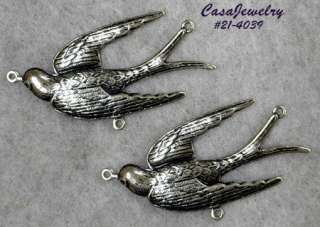 4039 ANTIQUED GOLD SWALLOW W/3 CONNECTING RINGS   4 Pc Lot  