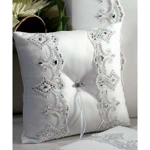 Beverly Clark Royal Lace Collection Ring Pillow