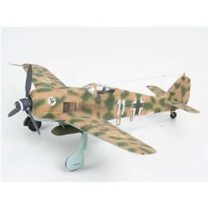  Revell 04171 172 Focke Wulf Fw 190F 8 Model Kit Gift Set 