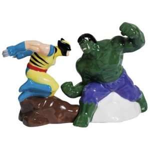  Westland Giftware The Incredible Hulk Vs Wolverine Salt 