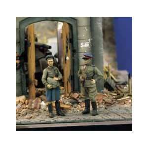  Verlinden 1/35 Soviet Officers WWII Toys & Games