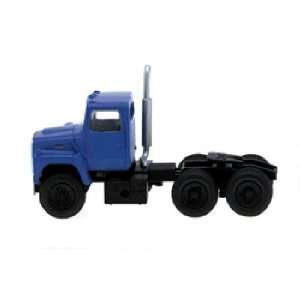  N 1984 Ford 9000 Tractor, Blue (2) ATL2927 Toys & Games