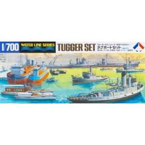    Hasegawa   1/700 Tugger Set (Plastic Model Ship) Toys & Games