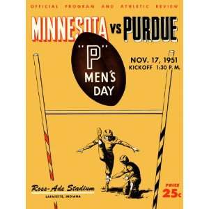   vs Minnesota Golden Gophers 36 x 48 Canvas Historic Football Print