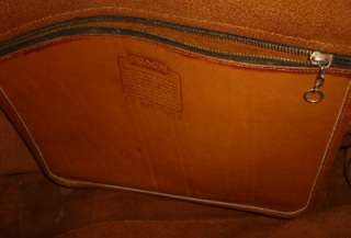   COACH Unlined Leather Large Handbag Tan Purse Shoulder Straps Hang TAg