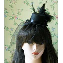 Mini Top Hat Moulin Rouge Burlesque Goth veil feathers  