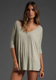 MICHAEL LAUREN Dylan V Neck Draped Tee in Lt Grey  