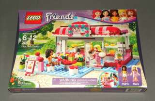   LEGO Friends Set 3061 City Park Cafe w Andrea & Marie Figures Sealed