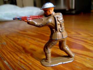 VINTAGE antique BARCLAY #747 Toy Soldier SHARP SHOOTER  