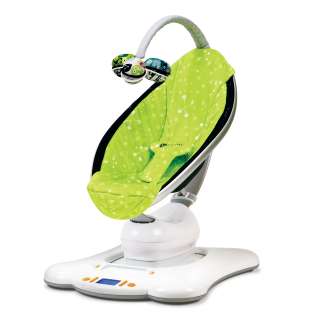 Babies love to BOUNCE and SWAY.And thats what Mamaroo does.It moves 