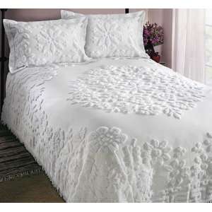  White Magnolia Queen Bedspread