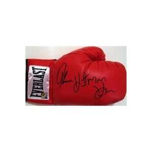  Thomas Hearns autographed Boxing Glove