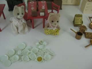 Calico Critters Lot Of Kitchen Furniture Stove Table Chairs Animal 