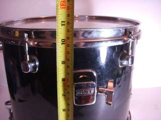   is this mapex venus v series tom wrapped in black this drum is used