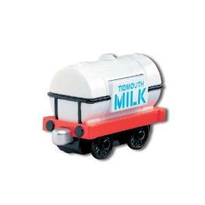  Take Along Thomas   Tidmouth Milk Tanker Toys & Games