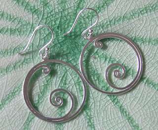 BEAUTIFUL THAI DESIGN EARRINGS 925 STERLING SILVER  