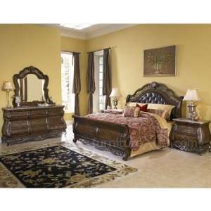  Birkhaven Sleigh Bed Bedroom Set (King) by Pulaski 